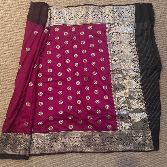Pure Silk Maroon Saree - Picture 1 of 4